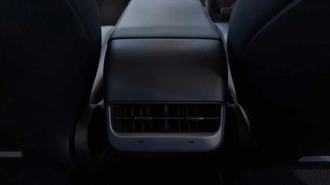 2023 Tesla Model 3 Long Range, Automatic, 59980 km, Rear A/C Vent