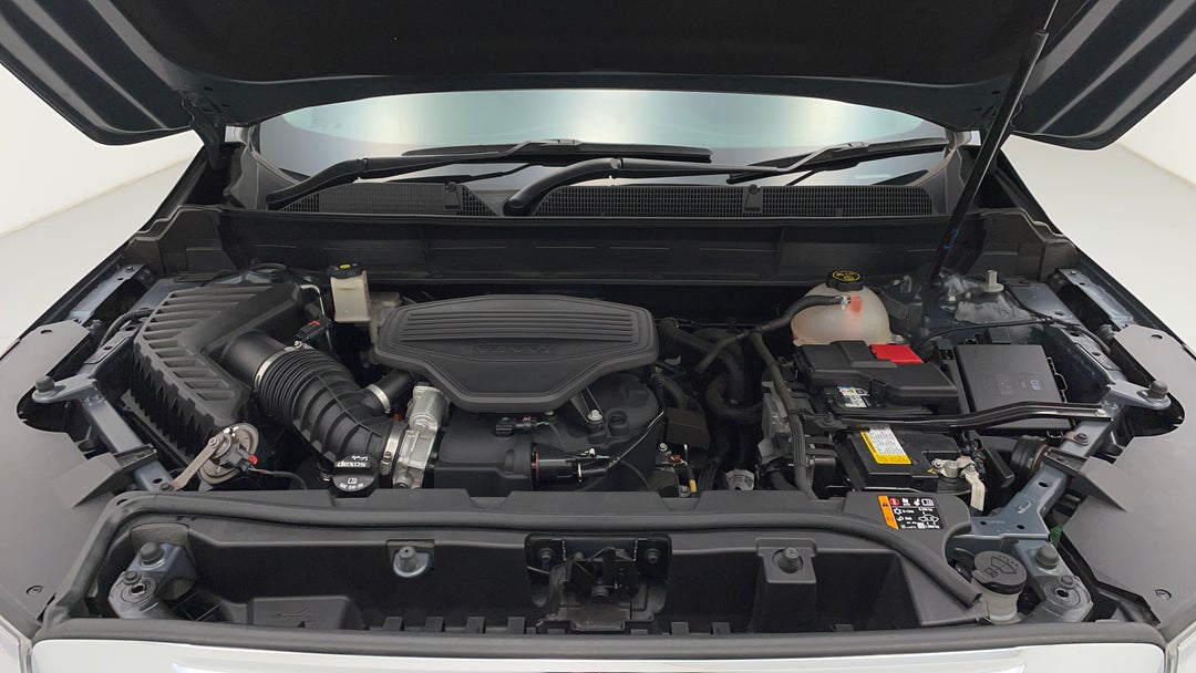 Open Bonnet (Engine)
