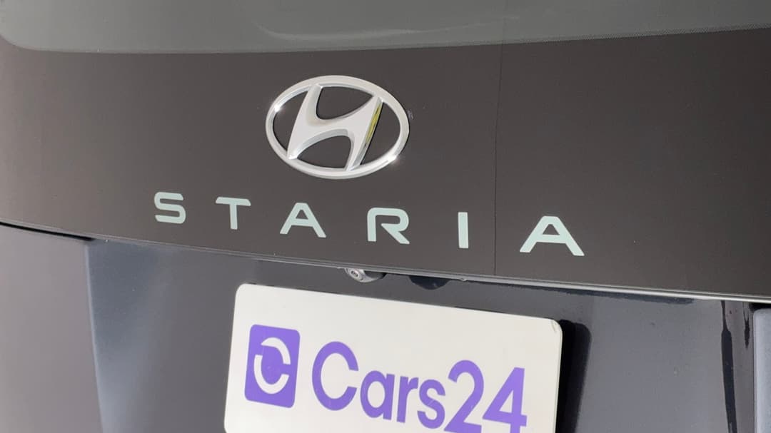 2022 Hyundai Staria Staria, Automatic, 99958 km, Badge (Boot Left Side)
