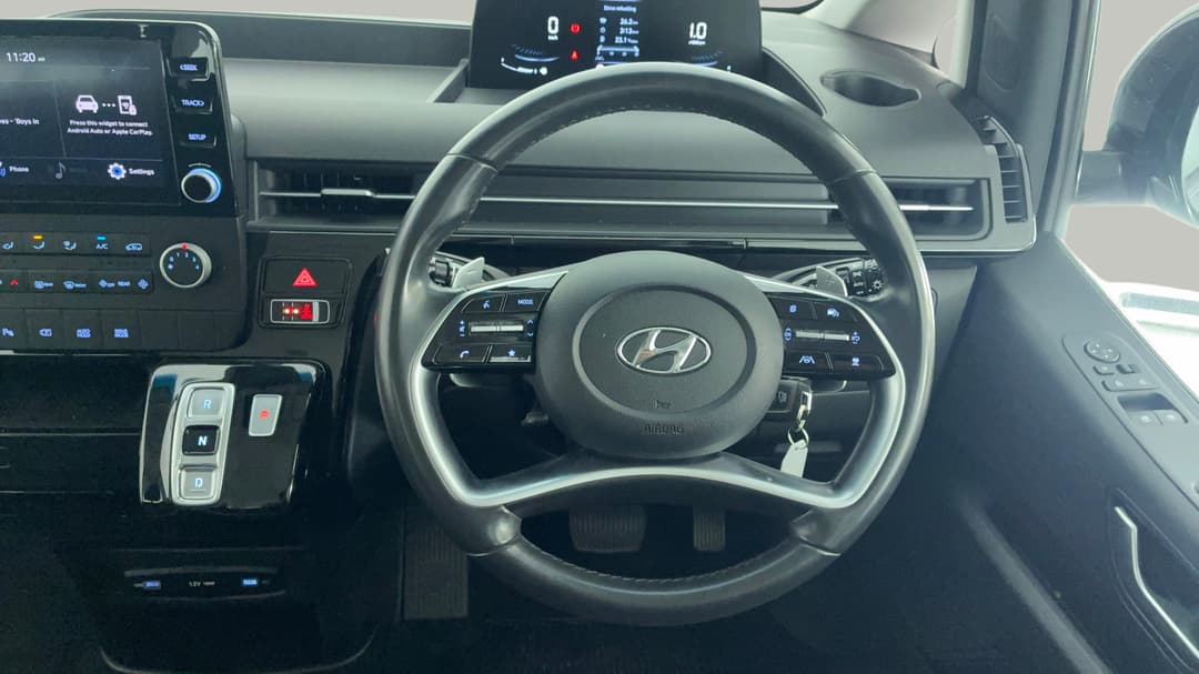 2022 Hyundai Staria Staria, Automatic, 99958 km, Steering Wheel Close-up