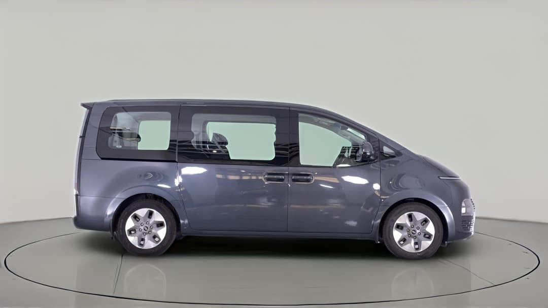 2022 Hyundai Staria Staria, Automatic, 99958 km, Right Side View