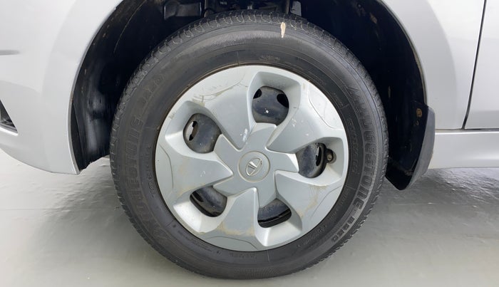 2019 Tata Tiago XT 1.2 REVOTRON, Petrol, Manual, 27,565 km, Left Front Wheel