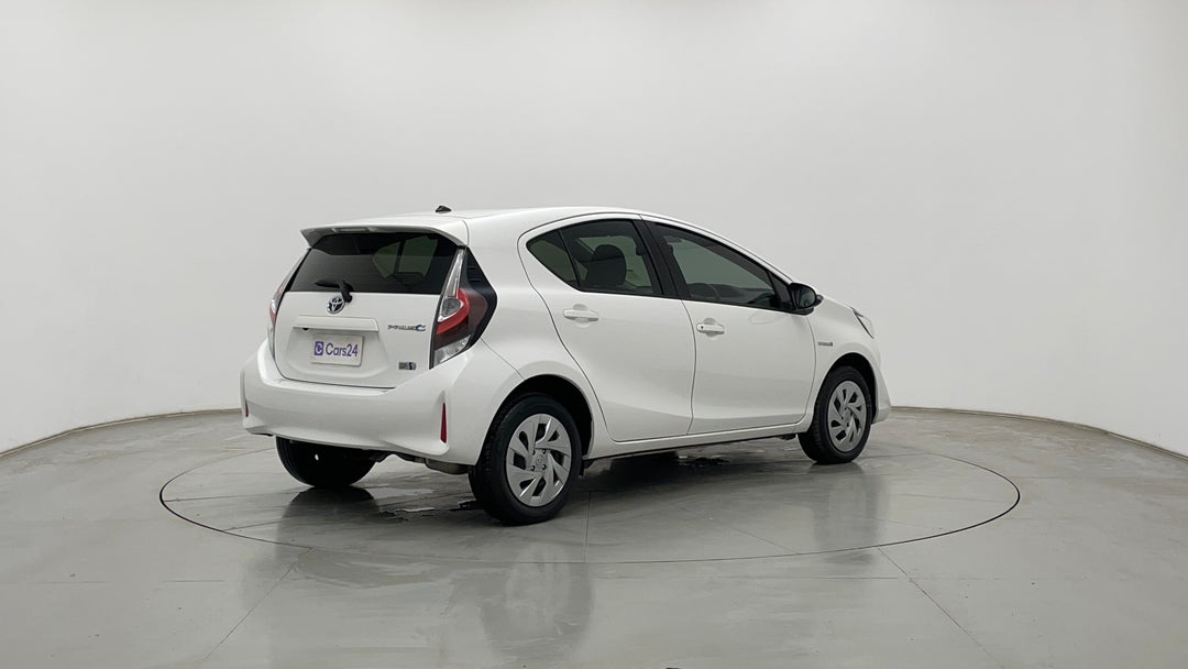 Right Back Diagonal (45- Degree) View