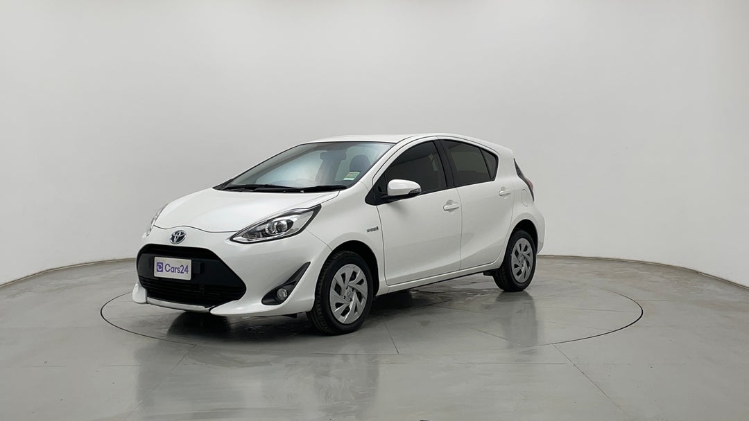 Left Front Diagonal (45- Degree) View