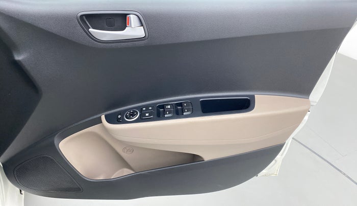 2016 Hyundai Grand i10 ASTA 1.1 (O) CRDI, Diesel, Manual, 43,525 km, Driver Side Door Panels Control