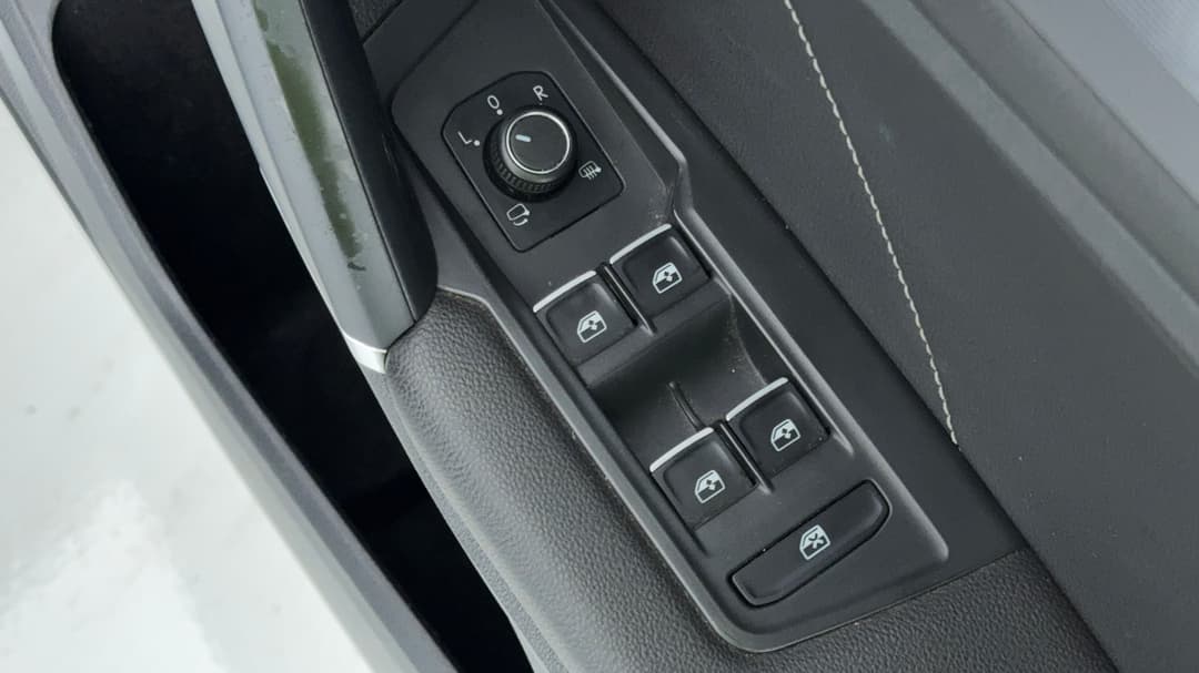 2018 Volkswagen Tiguan Allspace 162 Tsi Highline, Automatic, 98368 km, Drivers Side Door Panel Controls