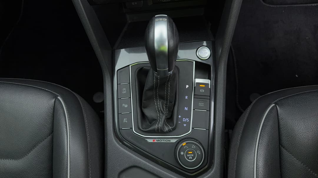 2018 Volkswagen Tiguan Allspace 162 Tsi Highline, Automatic, 98368 km, Gear Lever 