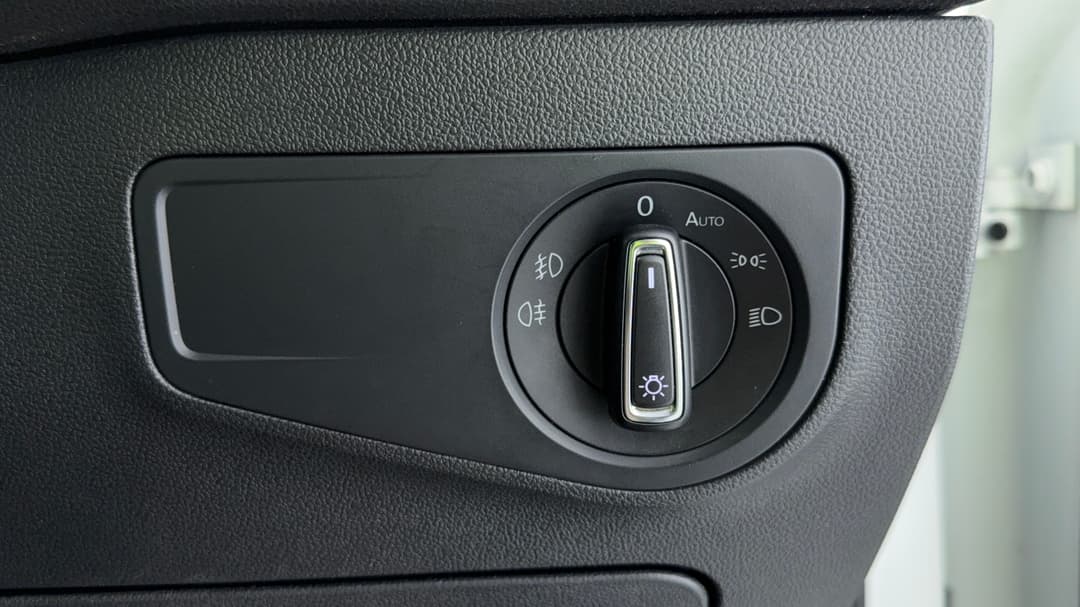 2018 Volkswagen Tiguan Allspace 162 Tsi Highline, Automatic, 98368 km, Utility Switches/Buttons