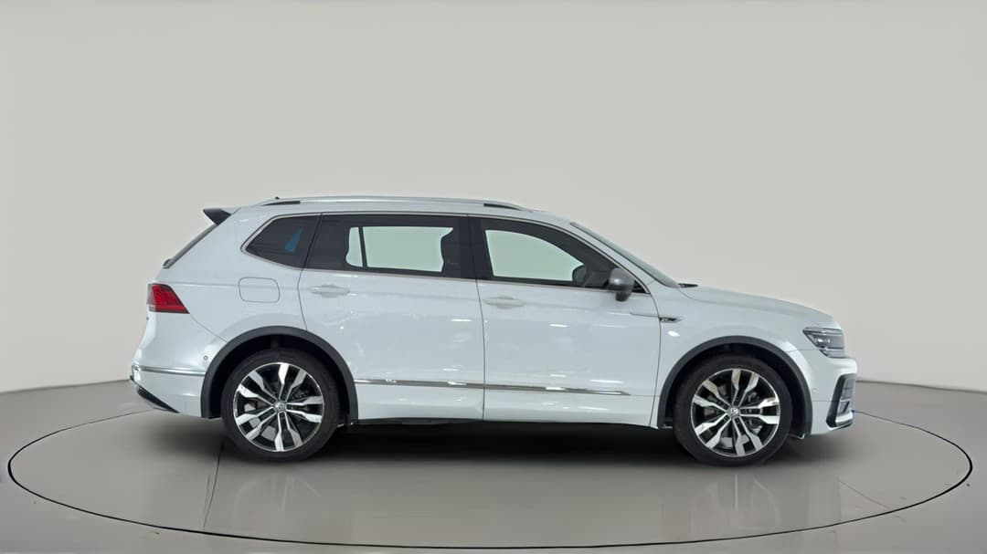 2018 Volkswagen Tiguan Allspace 162 Tsi Highline, Automatic, 98368 km, Right Side View