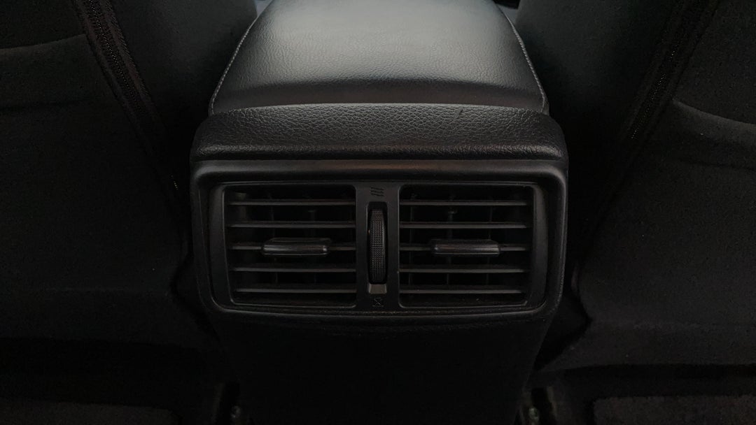Rear A/C Vent