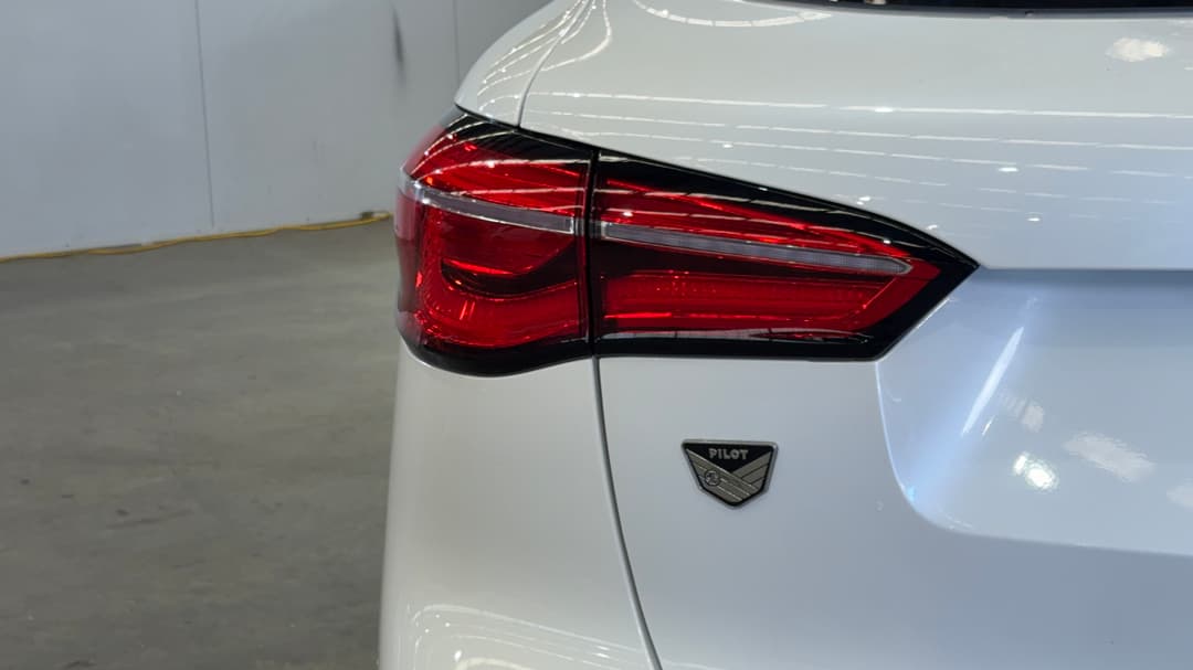 2022 MG HS +ev Phev Essence, Automatic, 29967 km, Badge (Boot Left Side)