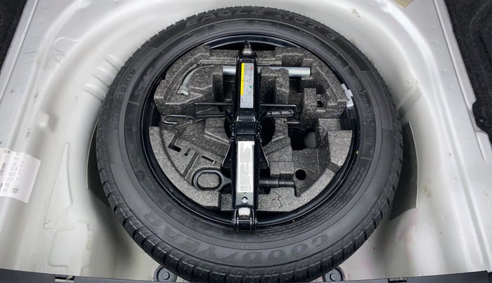 2017 Skoda Superb 1.8 TSI LK AT, Petrol, Automatic, 45,280 km, Spare Tyre