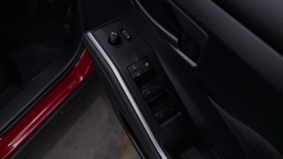 2023 Toyota Kluger Gx Hybrid AWD, Automatic, 26165 km, Drivers Side Door Panel Controls