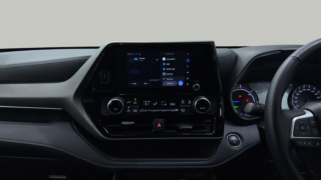 2023 Toyota Kluger Gx Hybrid AWD, Automatic, 26165 km, Center Console