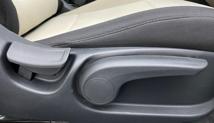 2019 Hyundai Verna 1.6 SX VTVT, Petrol, Manual, 6,321 km, Driver Side Adjustment Panel