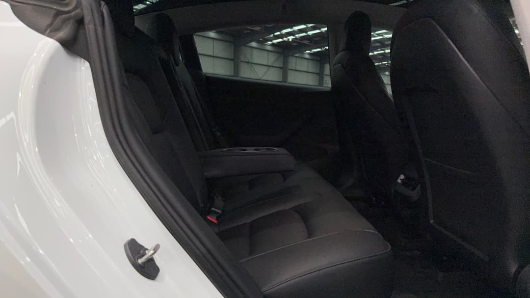 2021 Tesla Model 3 Performance, Automatic, 78643 km, Right Side Rear Door Cabin View