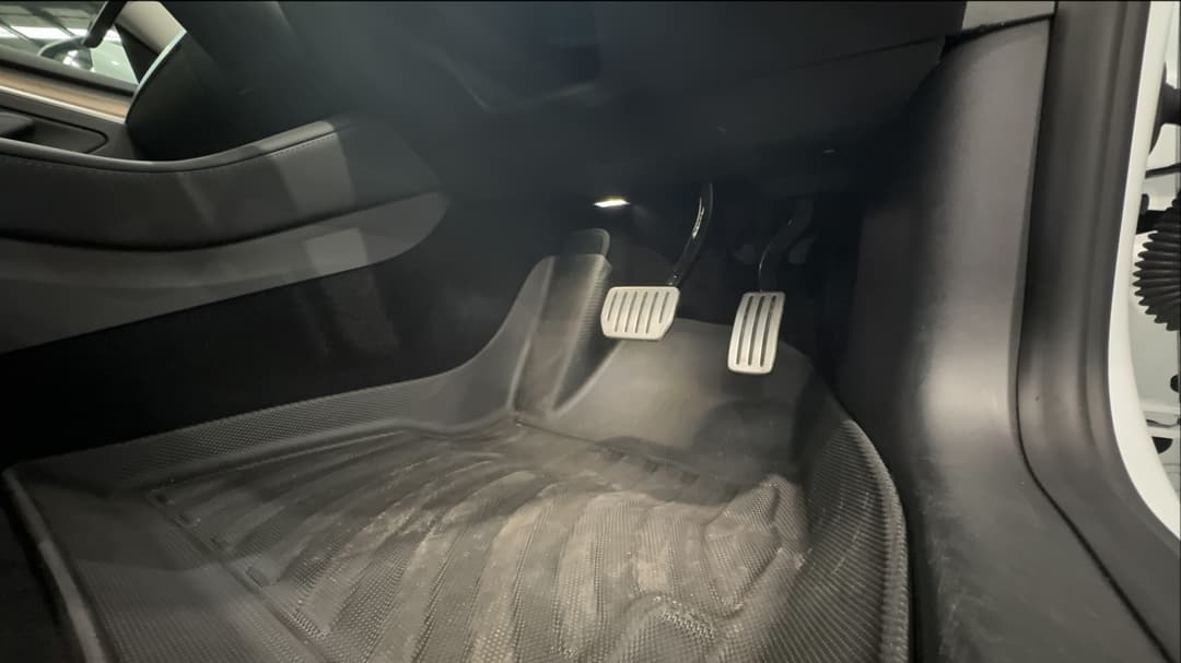 2021 Tesla Model 3 Performance, Automatic, 78643 km, Pedals and Footmat
