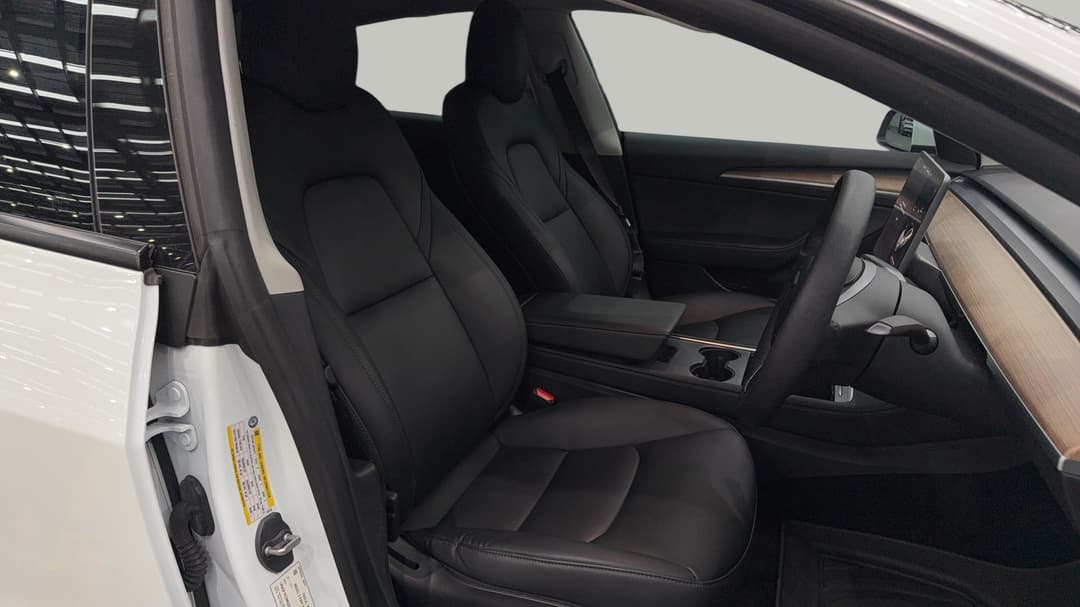 2021 Tesla Model 3 Performance, Automatic, 78643 km, Right Side Front Door Cabin View