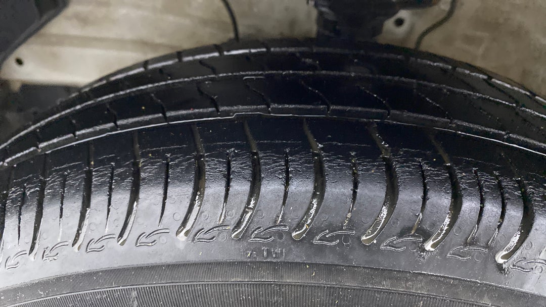 Left Front Tyre Tread