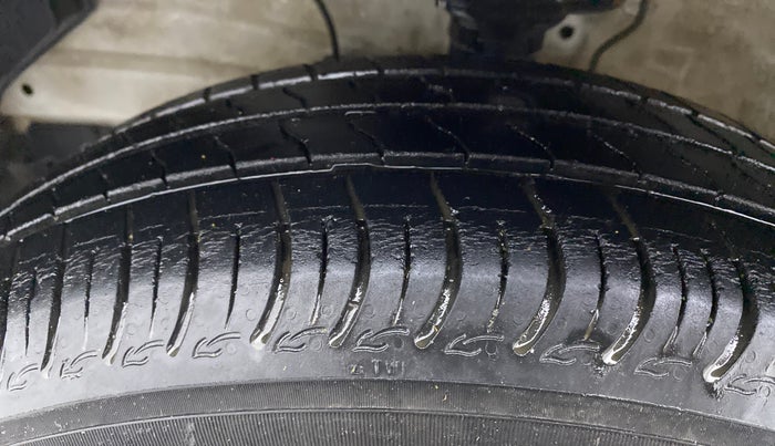 2019 Maruti S PRESSO VXI, Petrol, Manual, 33,120 km, Left Front Tyre Tread