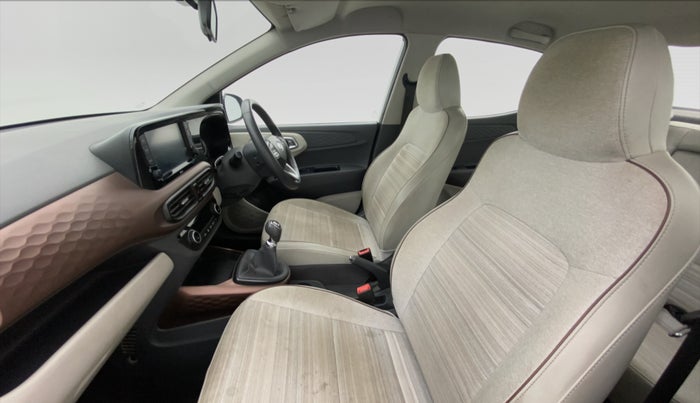 2020 Hyundai AURA SX (O) MT, Petrol, Manual, 23,585 km, Right Side Front Door Cabin