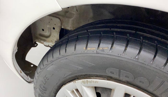 2014 Hyundai Santro Xing GLS PLUS AUDIO, Petrol, Manual, 1,07,067 km, Left fender - Lining loose