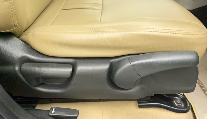 2017 Honda City 1.5L I-VTEC V MT, Petrol, Manual, 78,157 km, Driver Side Adjustment Panel