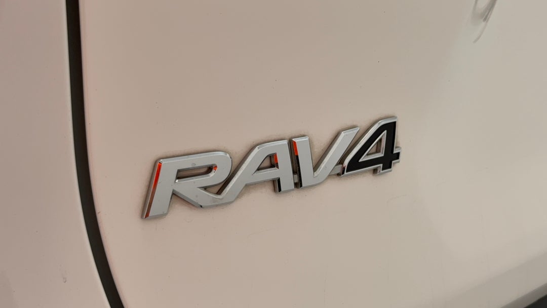 2020 Toyota RAV4 Gx (2WD), Automatic, 85112 km, Badge (Boot Left Side)