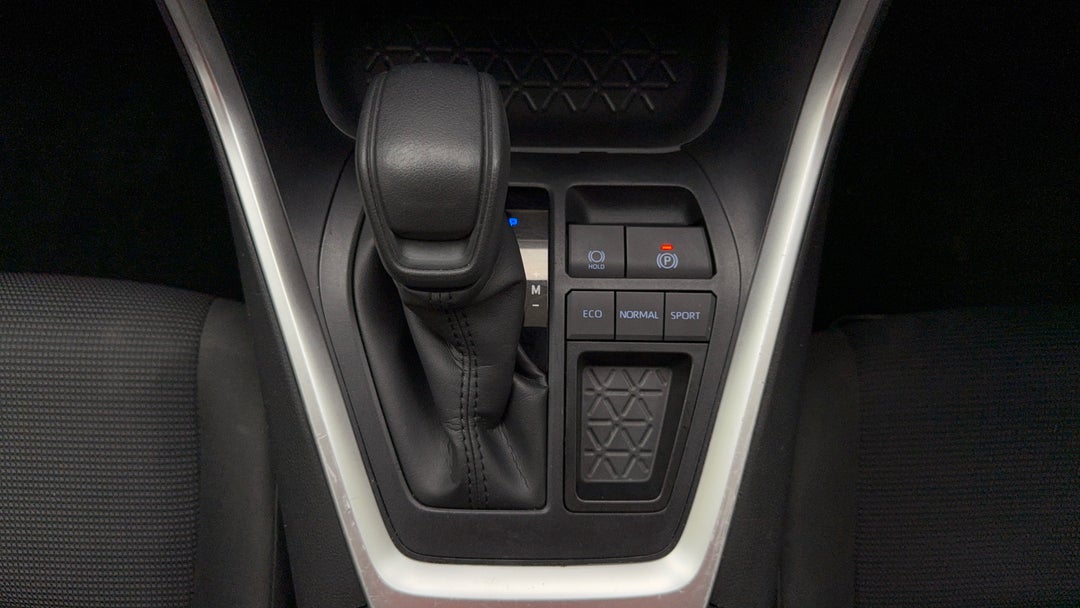 2020 Toyota RAV4 Gx (2WD), Automatic, 85112 km, Gear Lever 