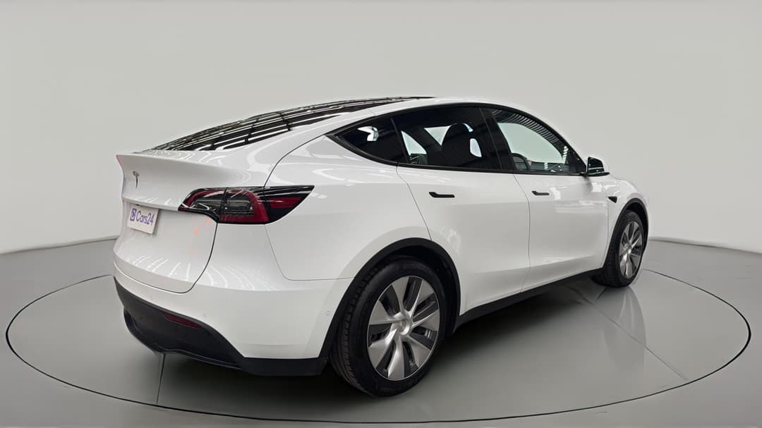 2023 Tesla Model Y Rear-wheel Drive, Automatic, 45003 km, Right Back Diagonal (45- Degree) View