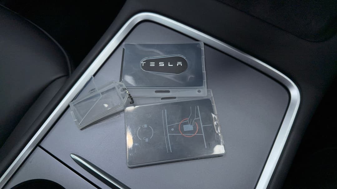 2023 Tesla Model Y Rear-wheel Drive, Automatic, 45003 km, Key Close-up