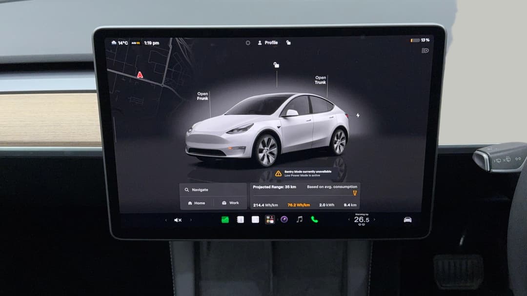 2023 Tesla Model Y Rear-wheel Drive, Automatic, 45003 km, Center Console