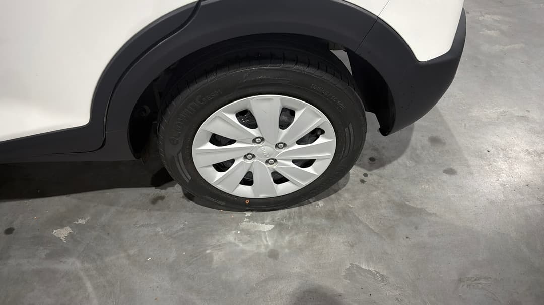 2023 Kia Stonic S, Automatic, 45051 km, Left Rear Wheel