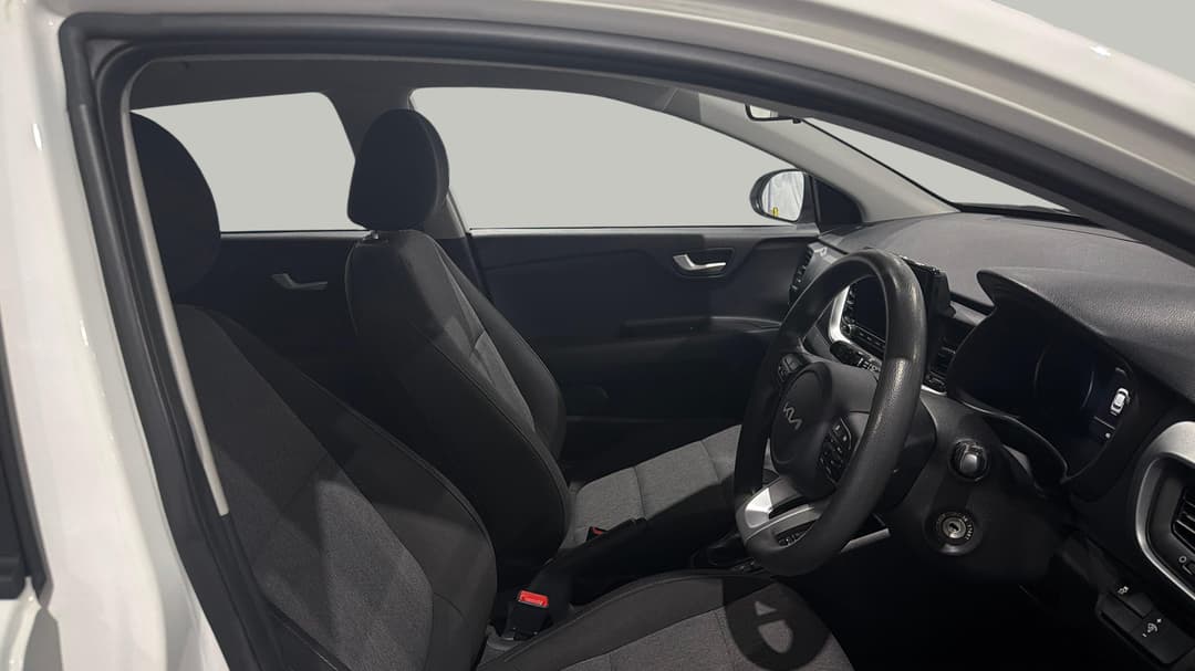 2023 Kia Stonic S, Automatic, 45051 km, Right Side Front Door Cabin View