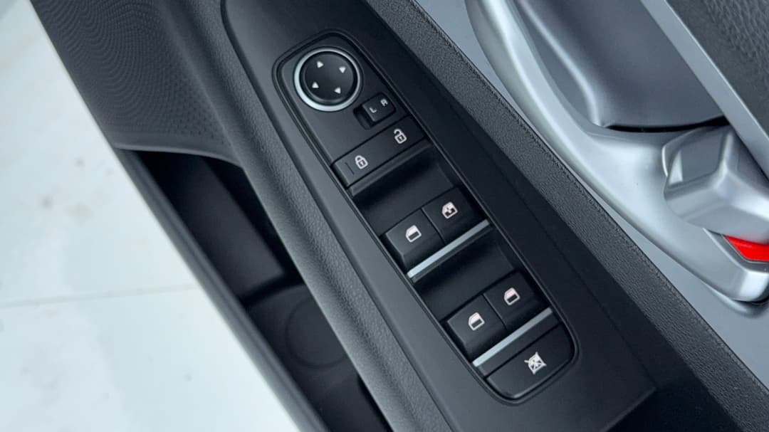 2022 Kia Cerato Sport, Automatic, 45683 km, Drivers Side Door Panel Controls