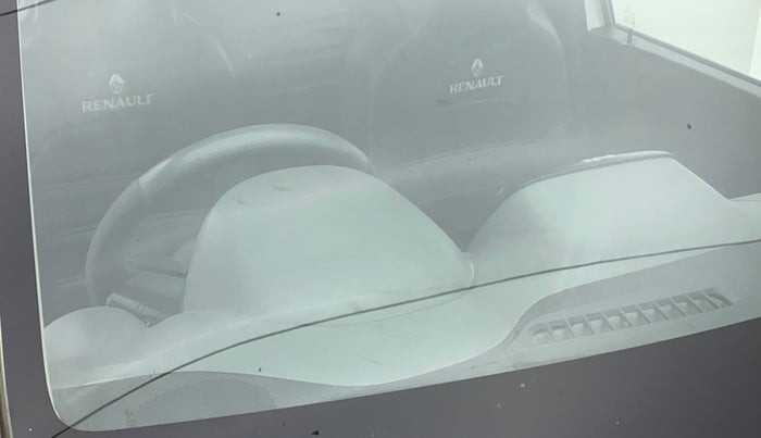 2018 Renault Kwid RXT 1.0 AMT (O), Petrol, Automatic, 75,805 km, Front windshield - Minor spot on windshield