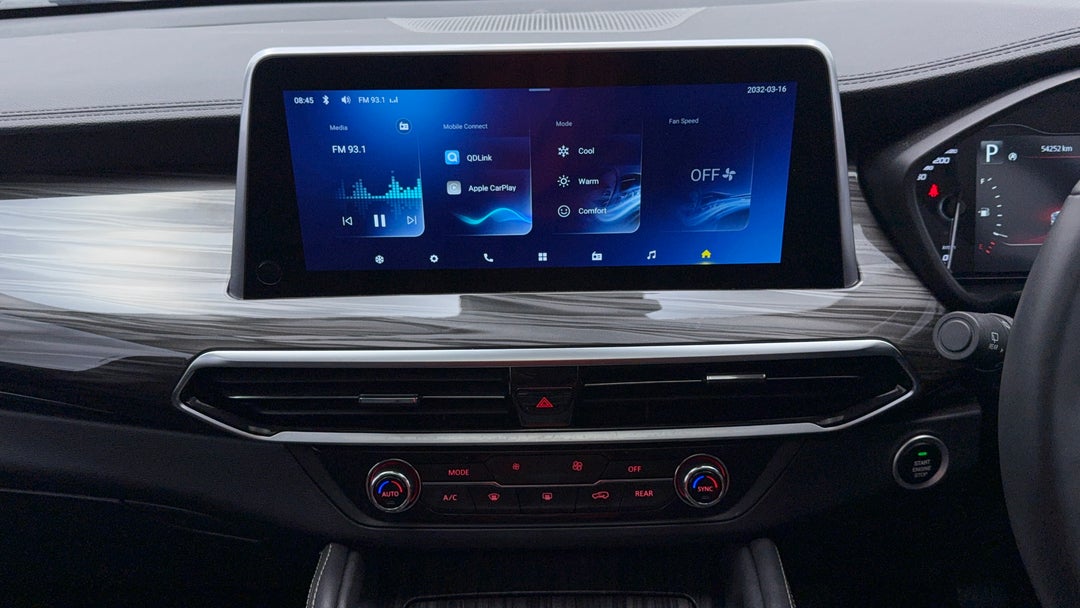 2022 LDV D90 Executive (4WD), Automatic, 54252 km, Center Console