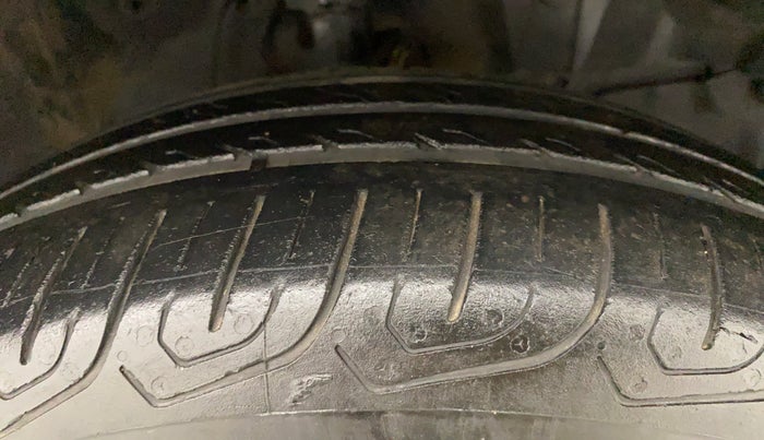 2018 Honda Jazz 1.5 V I DTEC, Diesel, Manual, 48,926 km, Right Front Tyre Tread