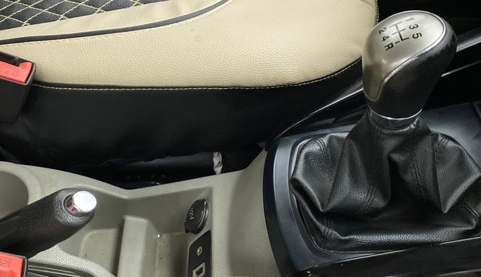 2016 Ford Ecosport 1.5TITANIUM TDCI, Diesel, Manual, 49,524 km, Gear Lever
