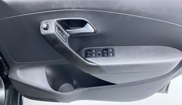 2015 Volkswagen Polo COMFORTLINE 1.2L PETROL, Petrol, Manual, 51,317 km, Driver Side Door Panels Control