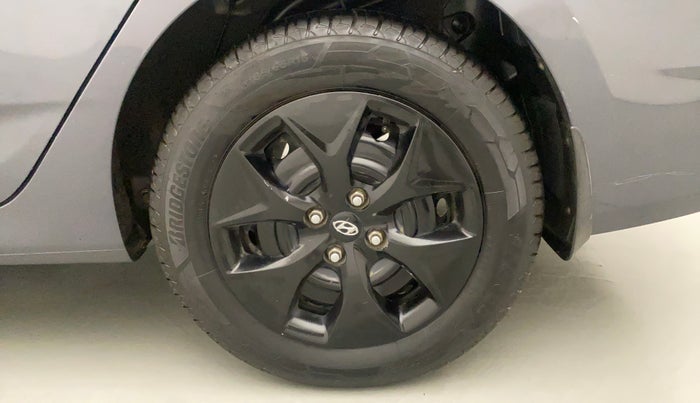 2016 Hyundai Verna FLUIDIC 4S 1.6 VTVT S, Petrol, Manual, 34,594 km, Left Rear Wheel