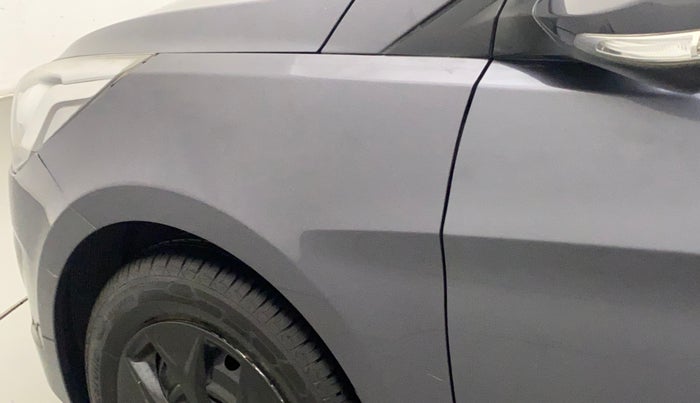 2016 Hyundai Verna FLUIDIC 4S 1.6 VTVT S, Petrol, Manual, 34,594 km, Left fender - Paint has minor damage