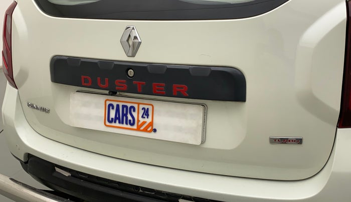 2021 Renault Duster RXS 1.5 PETROL MT, Petrol, Manual, 12,648 km, Dicky (Boot door) - Minor scratches