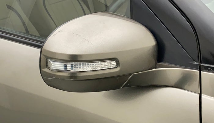 2015 Maruti Swift Dzire ZXI, Petrol, Manual, 43,488 km, Right rear-view mirror - Minor scratches