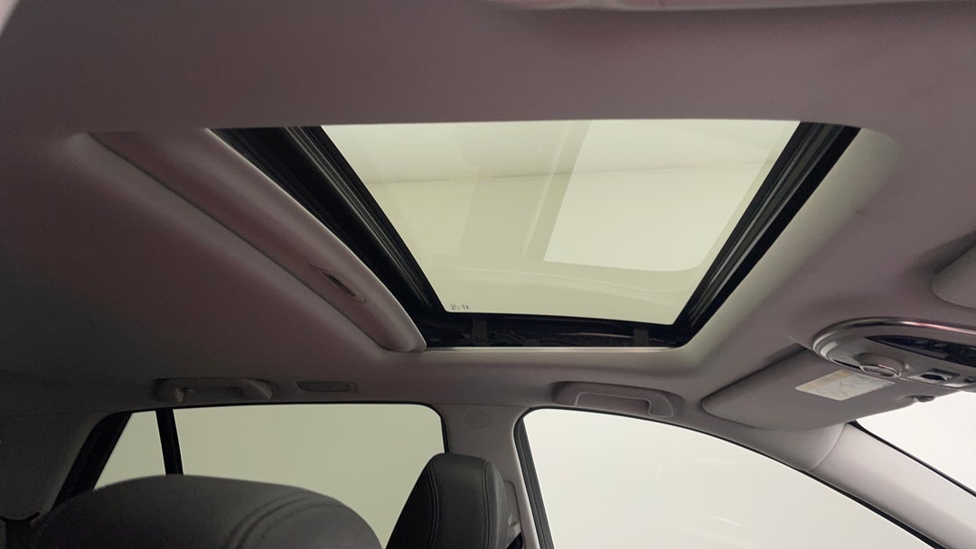 Interior Sunroof/Moonroof