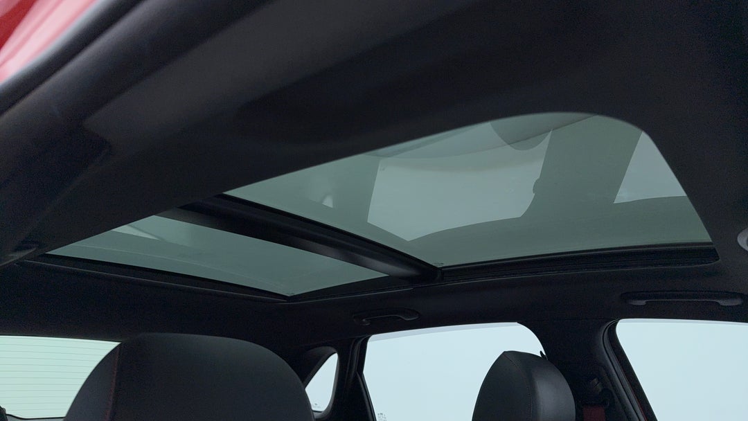 Interior Sunroof/Moonroof