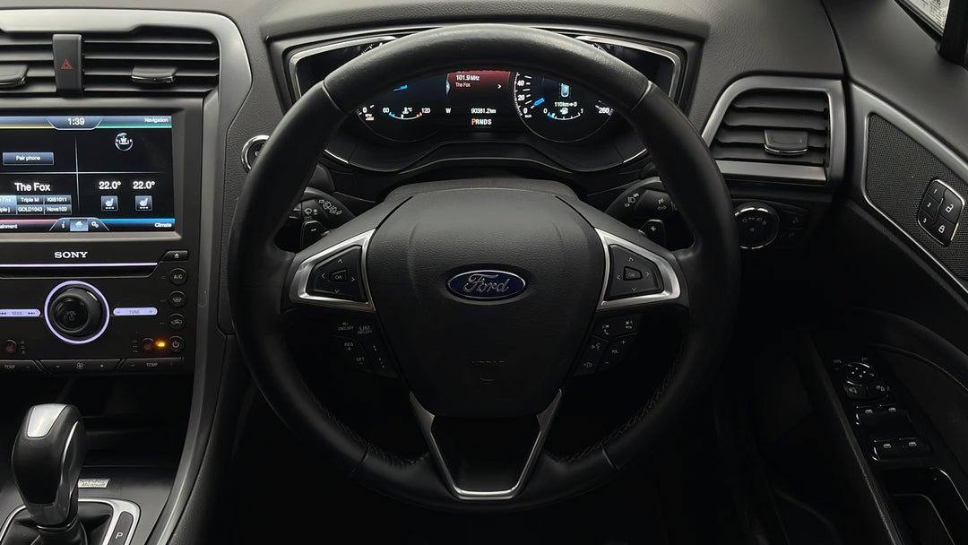2016 Ford Mondeo Titanium Tdci, Automatic, 90381 km, Steering Wheel Close-up