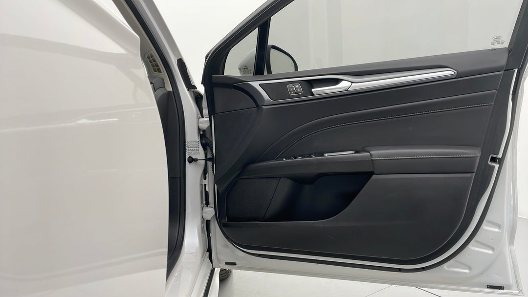 2016 Ford Mondeo Titanium Tdci, Automatic, 90381 km, Speaker View