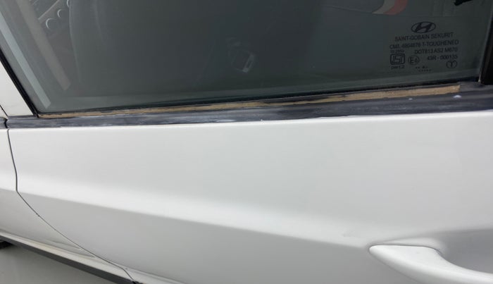 2019 Hyundai Grand i10 SPORTZ 1.2 KAPPA VTVT, Petrol, Manual, 25,714 km, Rear left door - Weather strip has minor damage
