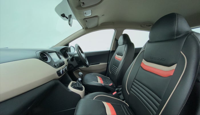 2019 Hyundai Grand i10 SPORTZ 1.2 KAPPA VTVT, Petrol, Manual, 25,714 km, Right Side Front Door Cabin